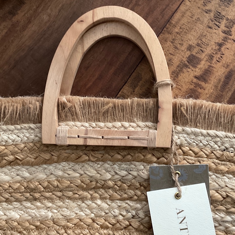 Antik Kraft Natural Jute Tote with Wood Handles - Picture 3 of 3